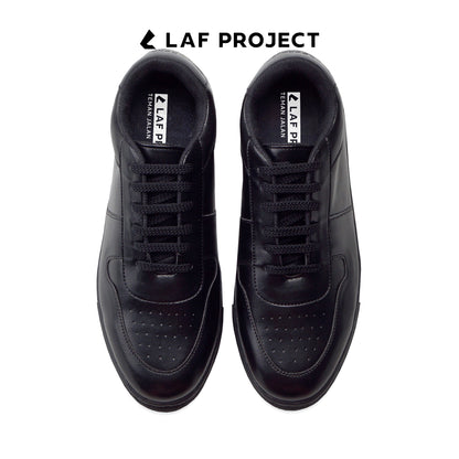 Adam Urban Sneakers
